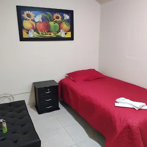 Hogar Del Viajero Habitación en casa particular Medellín